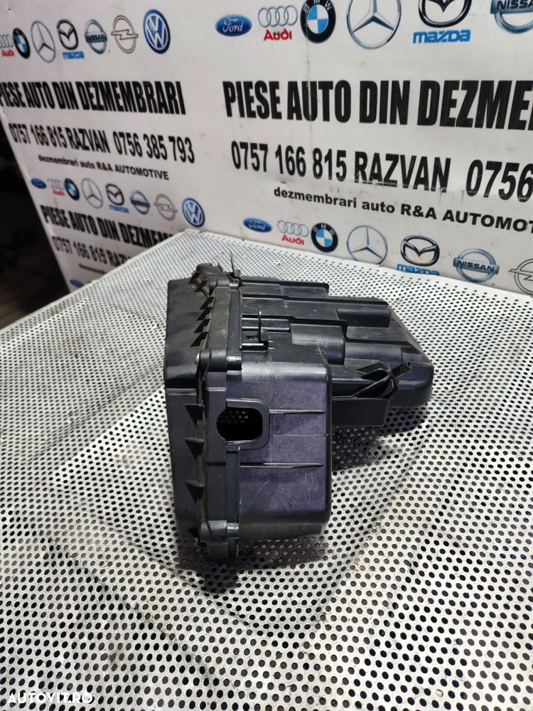 Carcasa Calculator Motor ECU Bmw Seria 4 F32 F33 F36 CAPAC FISURAT Motor N47D20D Dezmembrez Bmw Ser - 5