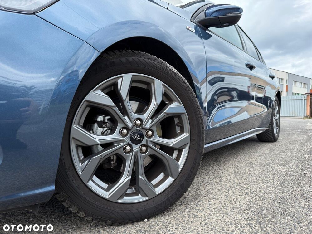 Ford Focus 1.0 EcoBoost mHEV ST-Line X - 4