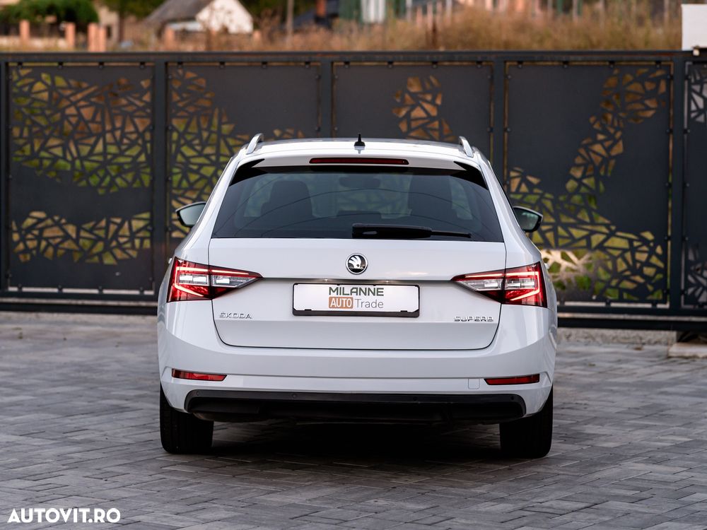 Skoda Superb 2.0 TDI DSG Ambition - 22