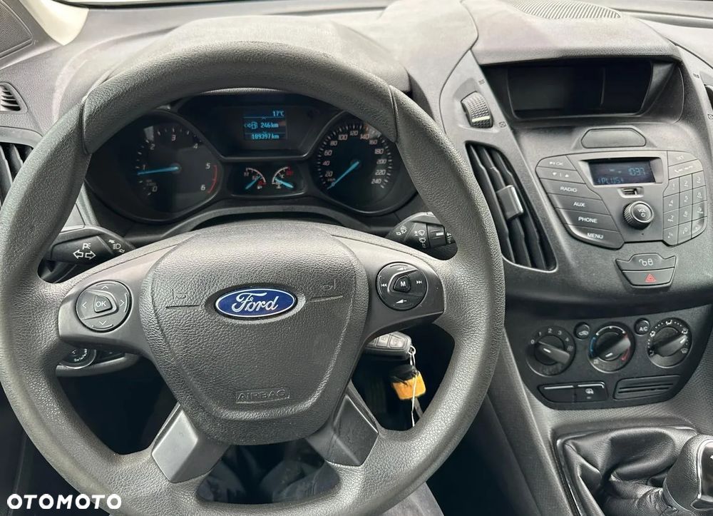 Ford Transit Connect - 13