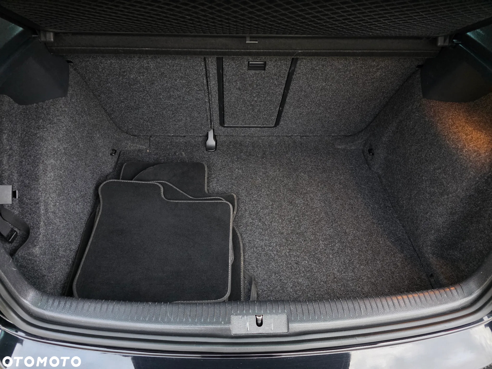 Volkswagen Golf 2.0 TDI DPF MATCH - 27