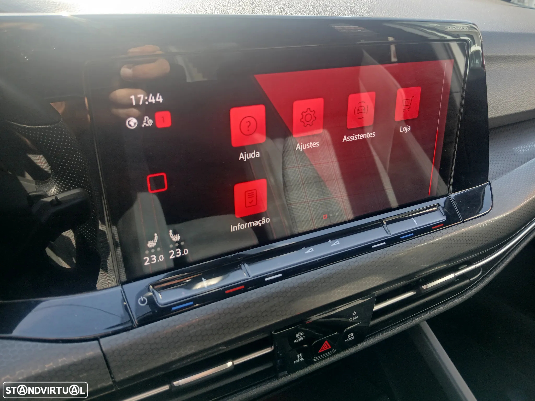 VW Golf 2.0 TSI GTI DSG Performance - 43