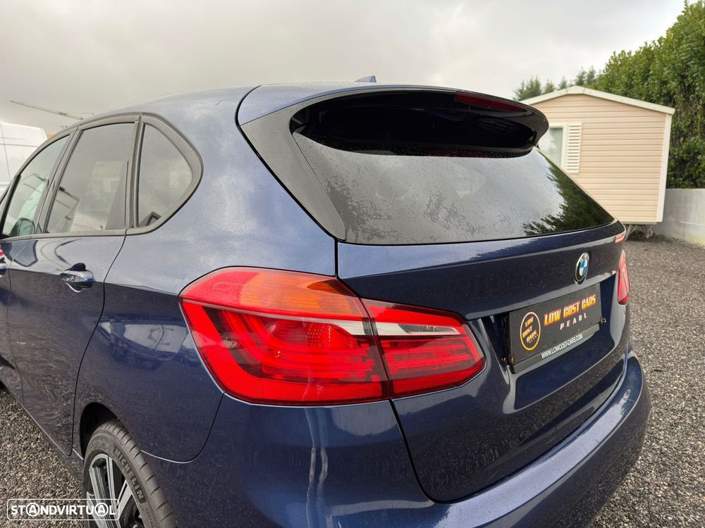 BMW 216 Active Tourer d Line Sport - 24