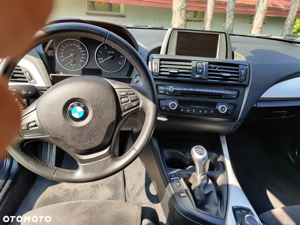 BMW Seria 1 120d xDrive Sport Line - 4