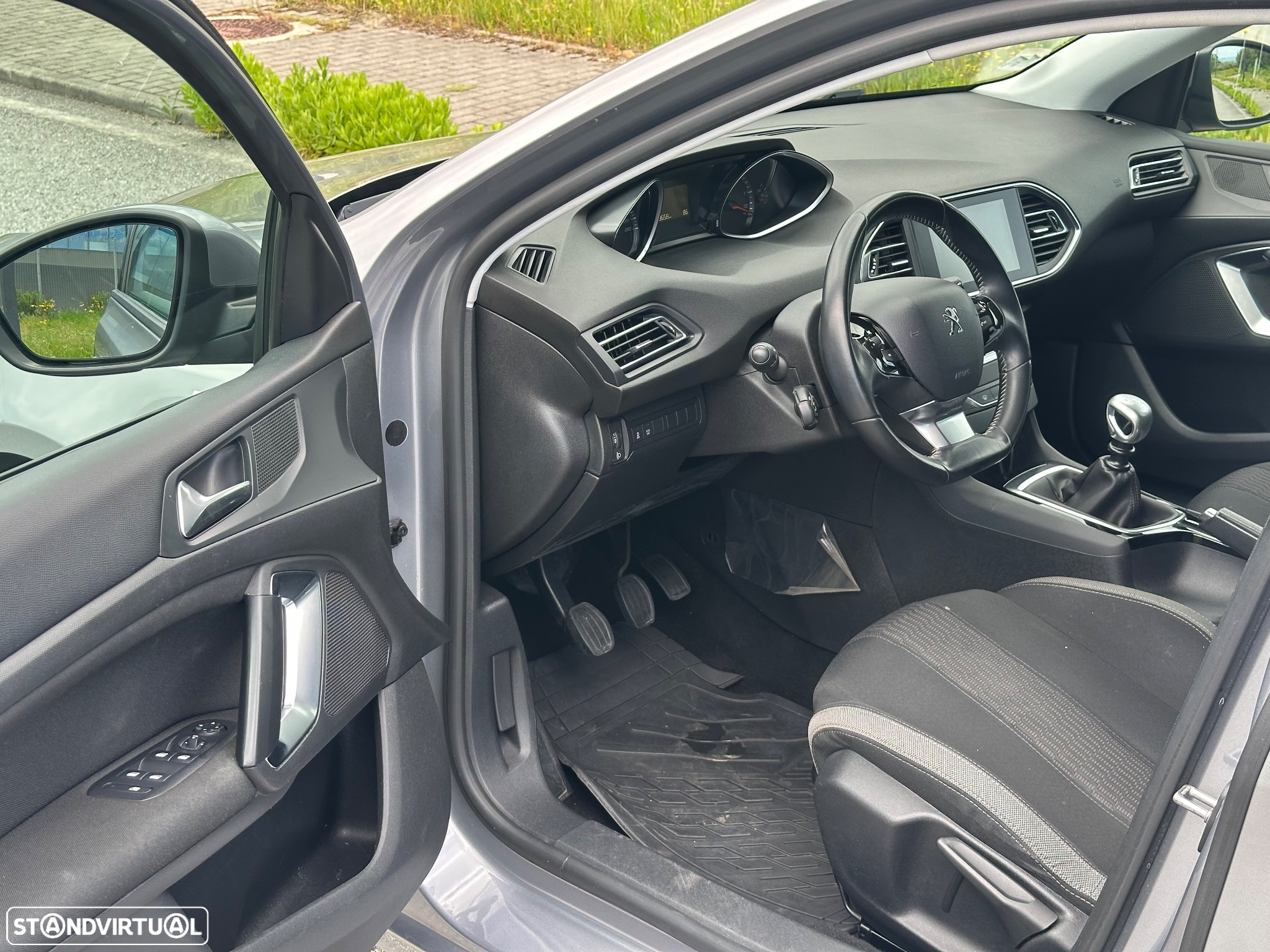 Peugeot 308 1.6 BlueHDi Allure - 16