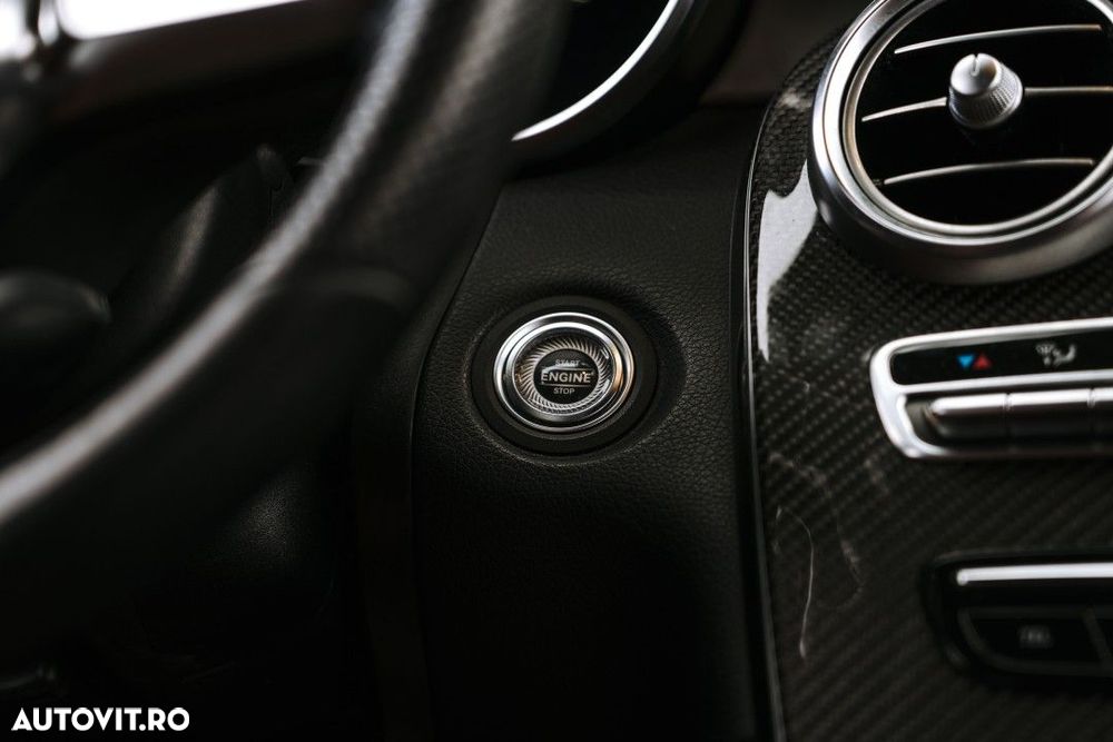 Mercedes-Benz GLC 300 d 4MATIC - 24