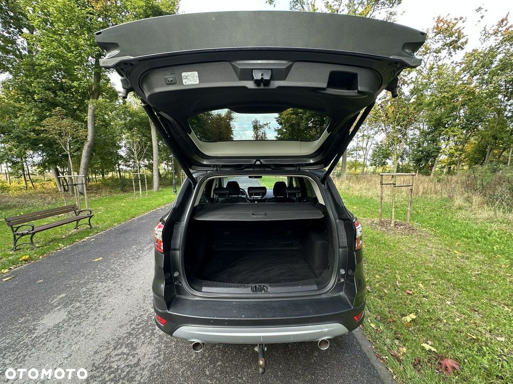 Ford Kuga - 23