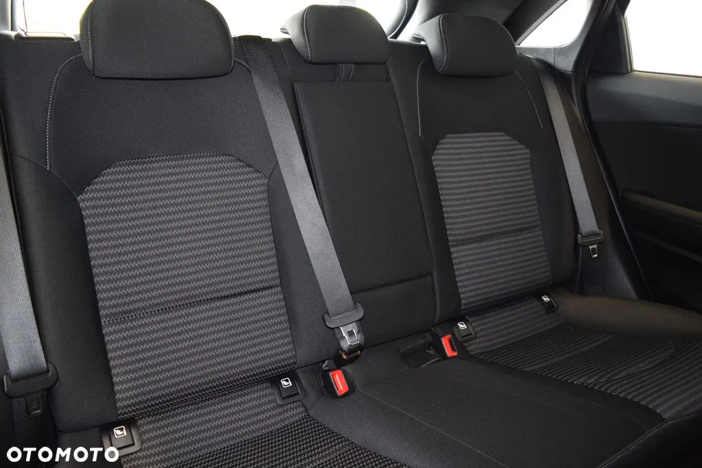 Kia Ceed 1.5 T-GDI M - 28