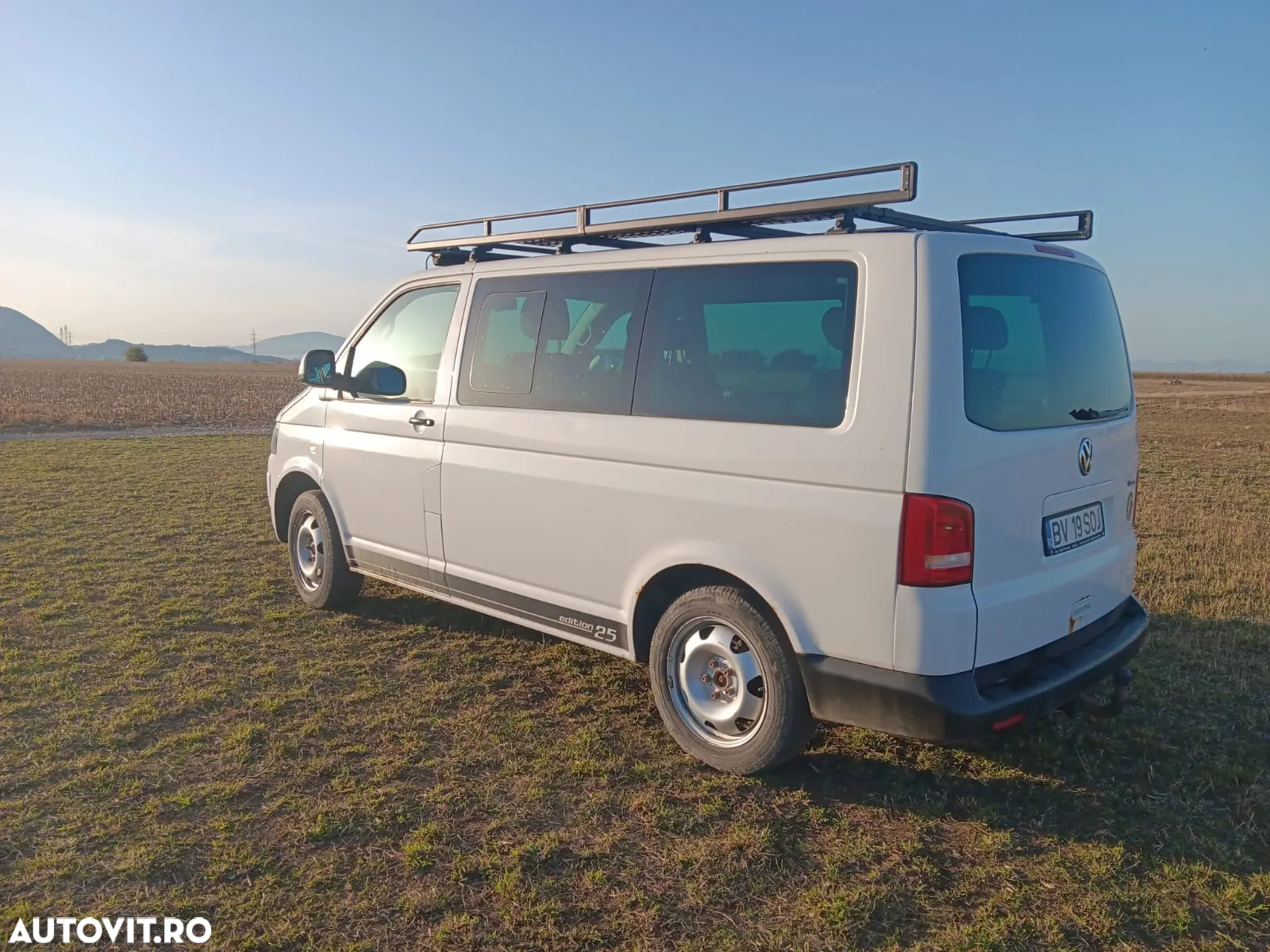 Volkswagen Multivan - 7
