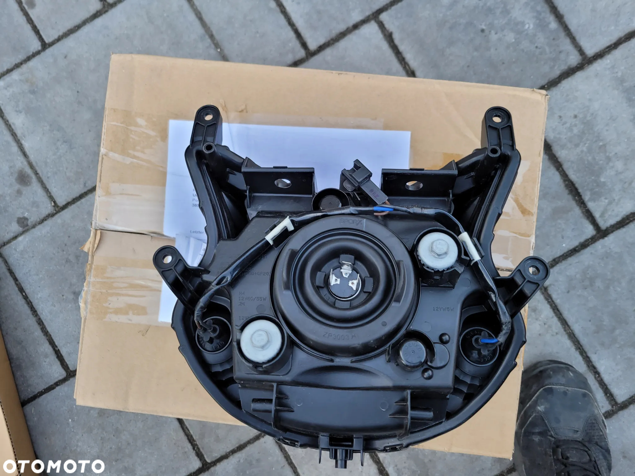 Lampa przód, przednia Suzuki GSX-S 750 GSXS 750 - 15