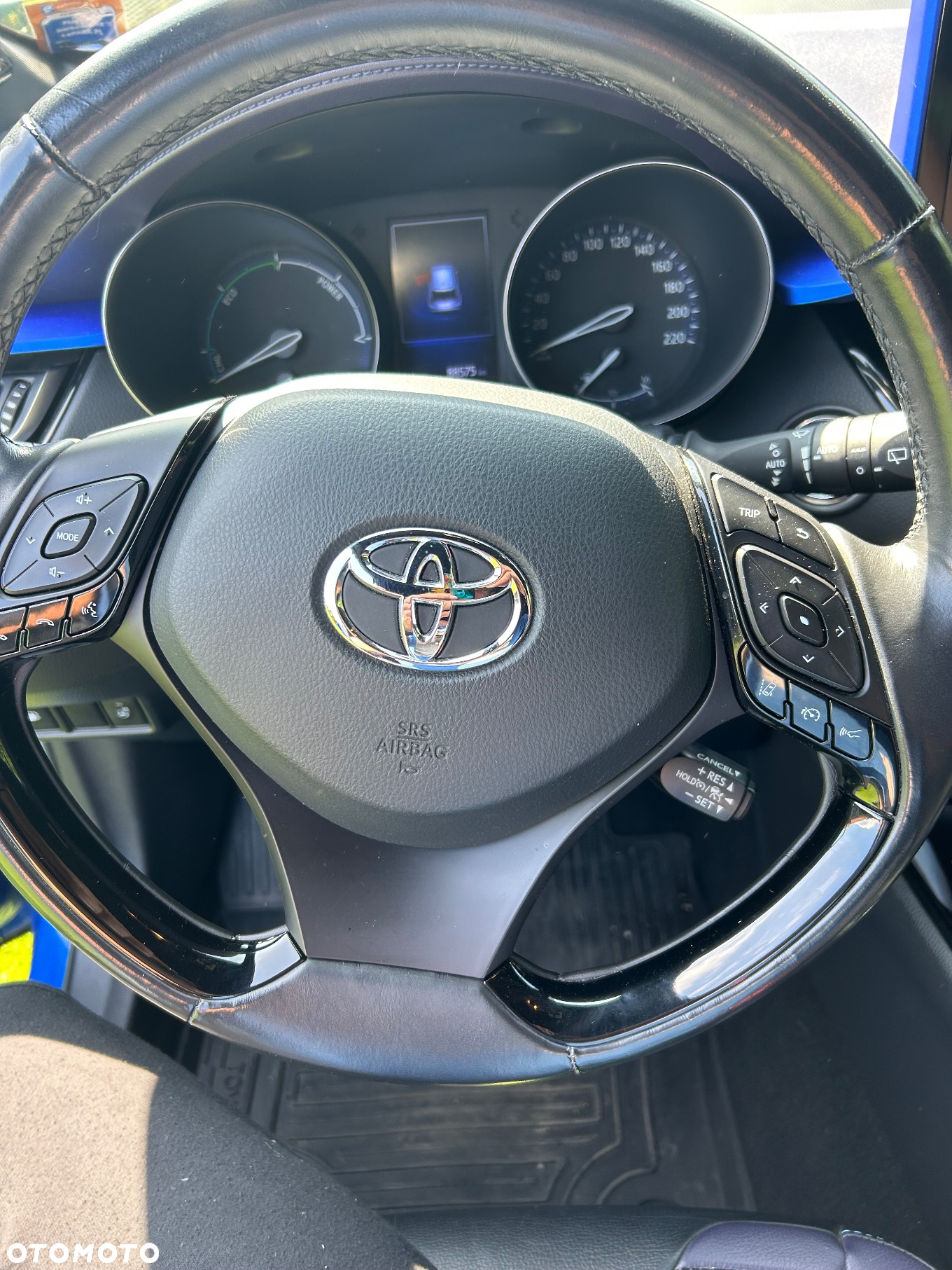 Toyota C-HR - 11