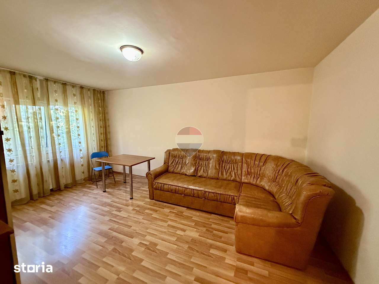 Apartament 3 camere zona 2 Stejari — fotografia 1