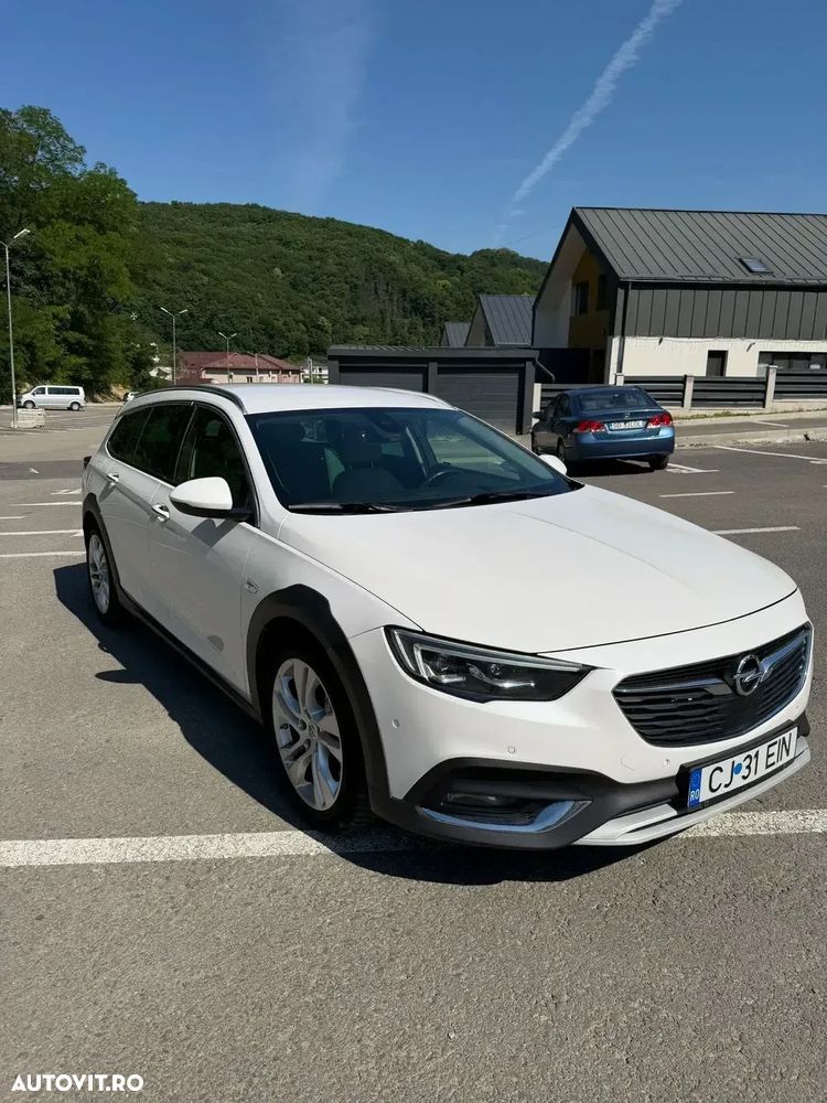 Opel Insignia 2.0 Turbo 4X4 Start/Stop Country Aut. - 1