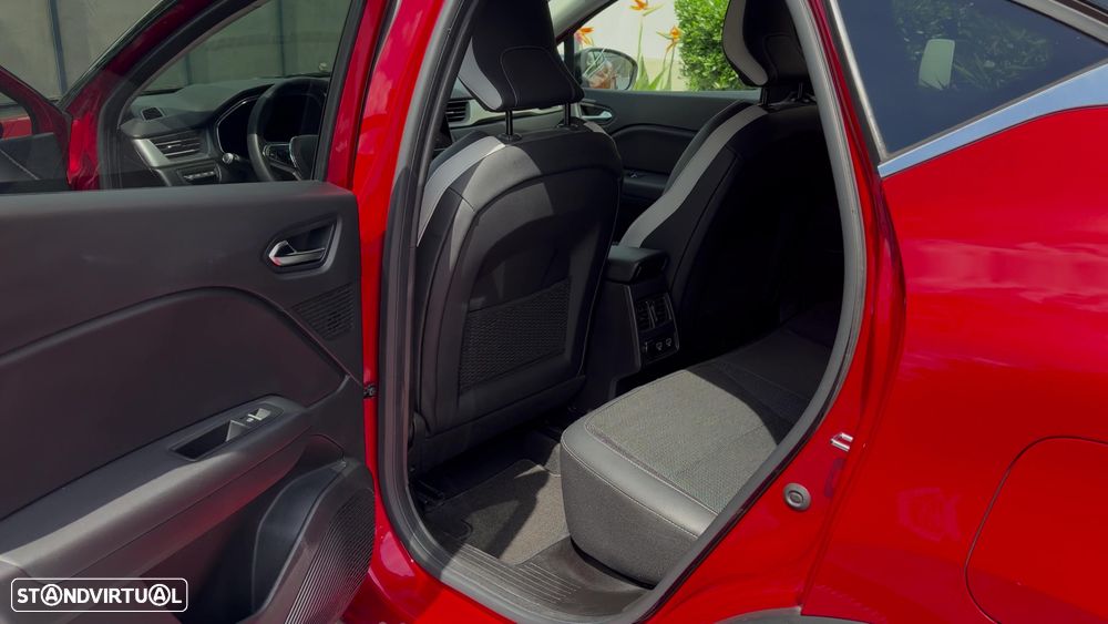 Renault Captur e-tech-160 - 9
