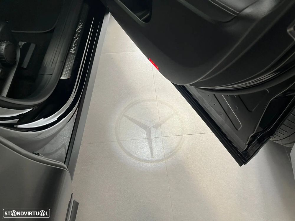 Mercedes-Benz EQA - 8