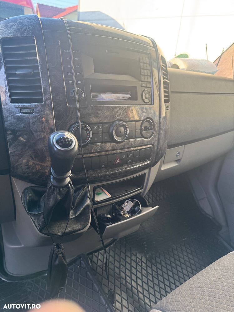 Mercedes-Benz Sprinter - 6