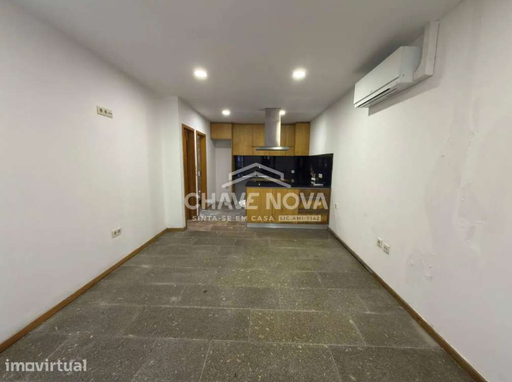 Prédio Habitacional na Afurada (Rio Douro) - Grande imagem: 2/23