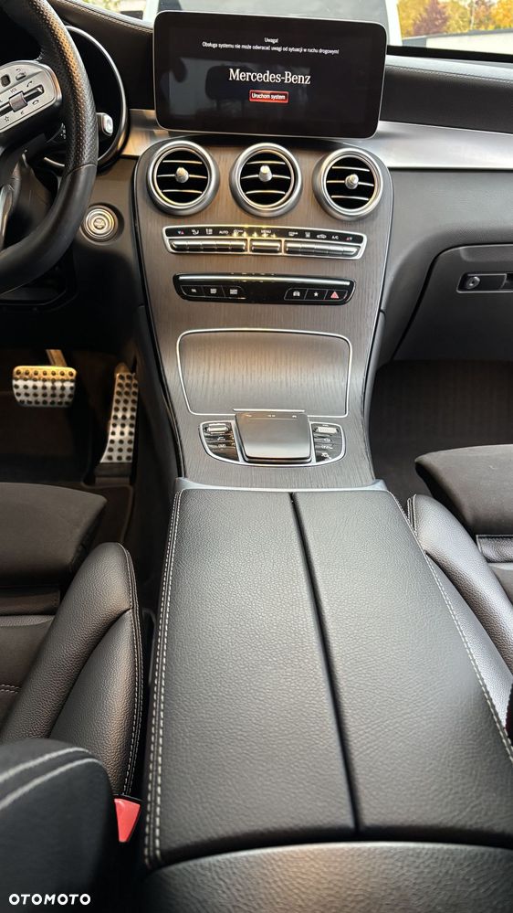 Mercedes-Benz GLC - 33