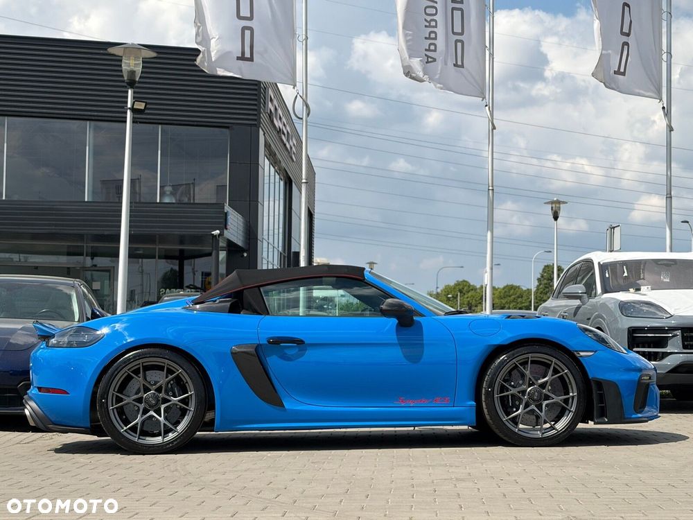 Porsche 718 Spyder - 4