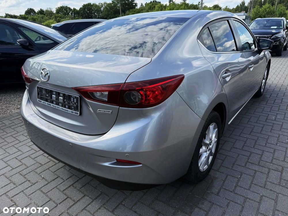 Mazda 3 - 4