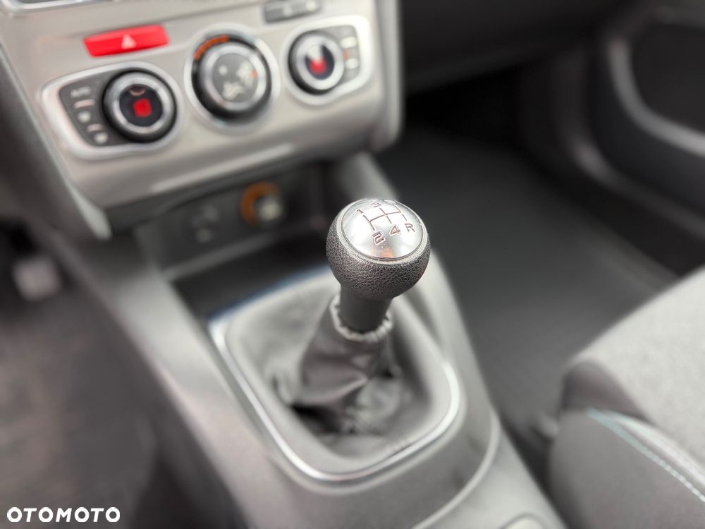 Citroën C4 PureTech 130 Stop & Start Attraction - 25