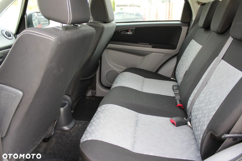 Suzuki SX4 2.0 DDiS Premium 4WD - 10