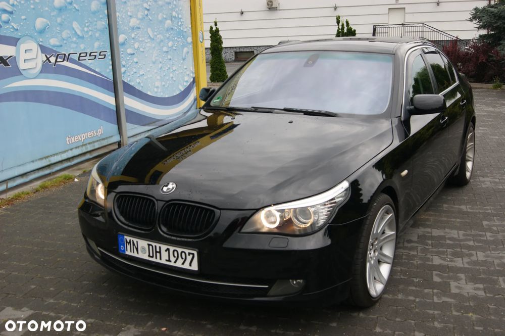 BMW Seria 5 525d Edition Lifestyle - 16
