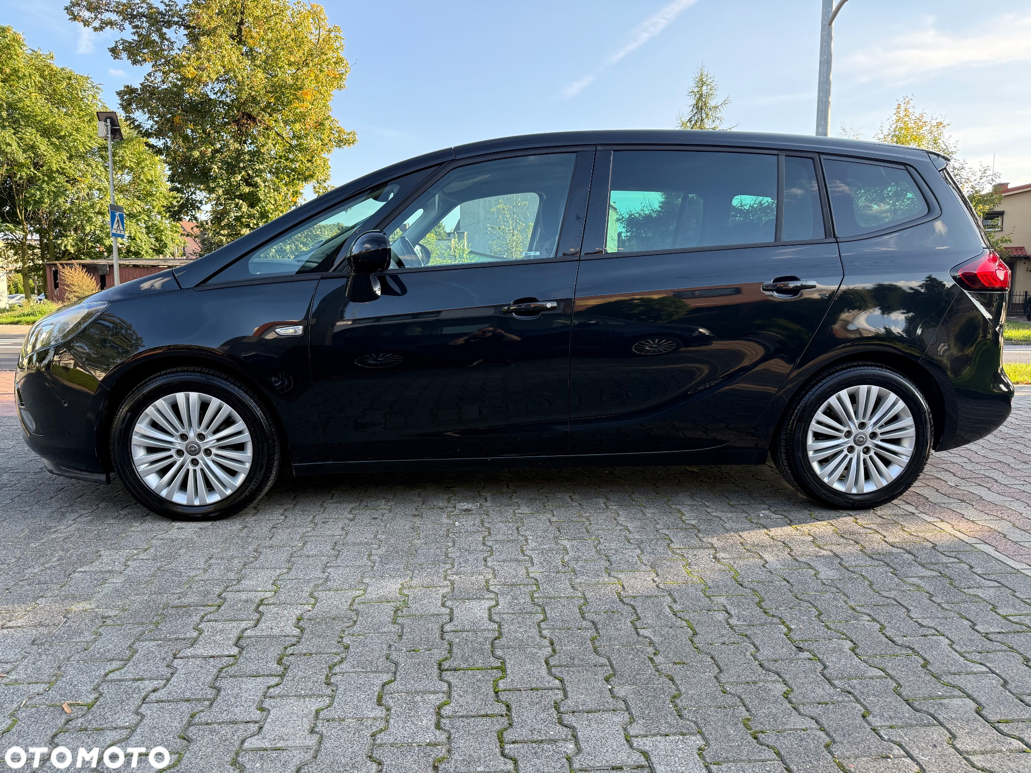 Opel Zafira 1.4 T Cosmo EcoFLEX S&S EU6 - 9