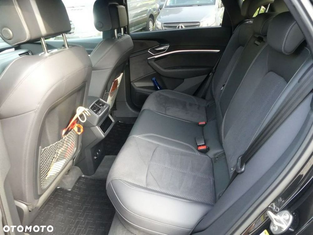 Audi e-tron Sportback - 9