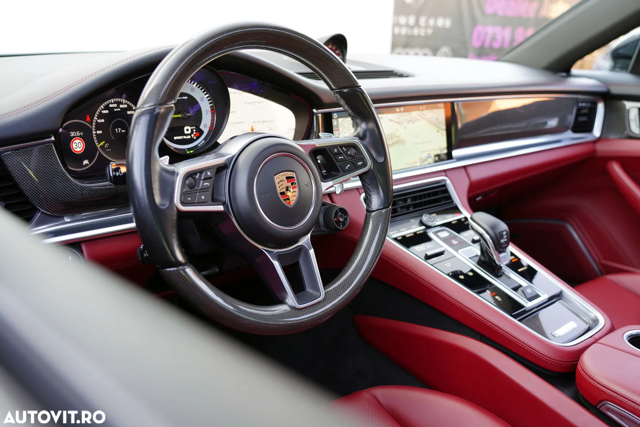 Porsche Panamera 4 E-Hybrid - 27