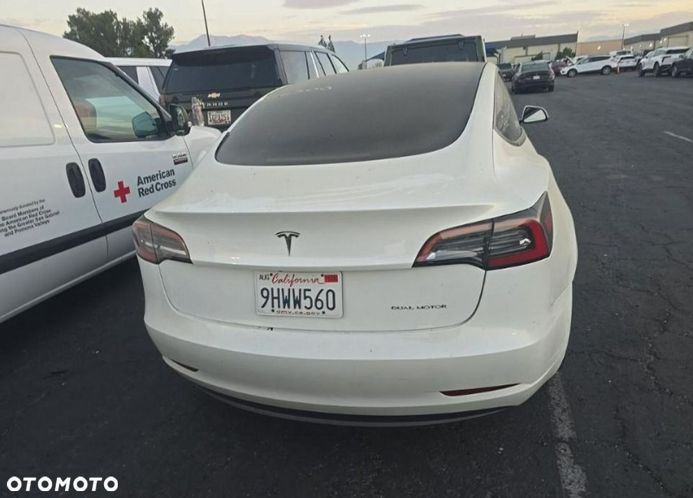 Tesla Model 3 Langstreckenbatterie Allradantrieb Dual Motor - 5