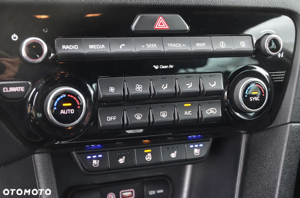 Kia Sportage 2,0 CRDI AWD GT Line - 33