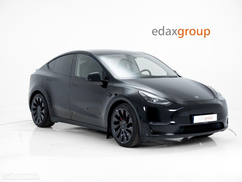 Tesla Model Y Performance Dual Motor AWD - 2