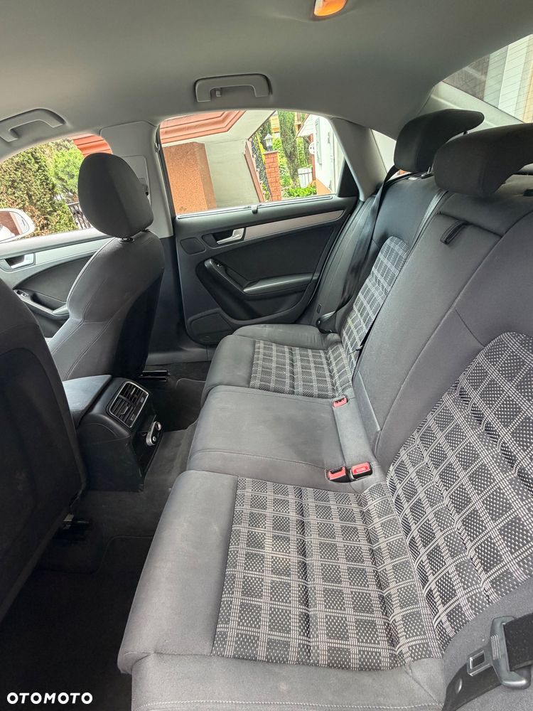Audi A4 Limousine 2.0 TDI - 11