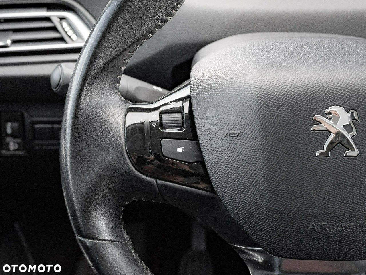 Peugeot 308 1.5 BlueHDi Active Pack S&S - 17