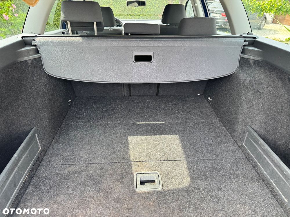 Volkswagen Passat - 29
