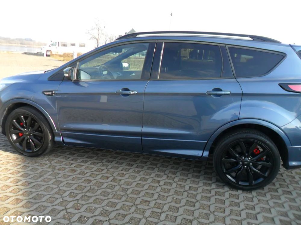 Ford Kuga 1.5 TDCi 2x4 ST-Line - 17