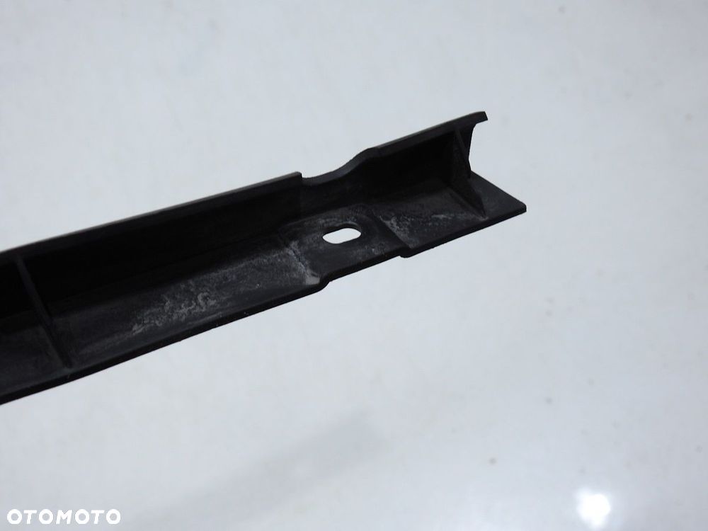 ŚLIZG ZDERZAKA TYŁ AUDI A4 B7 AVANT 8E9807989 - 4