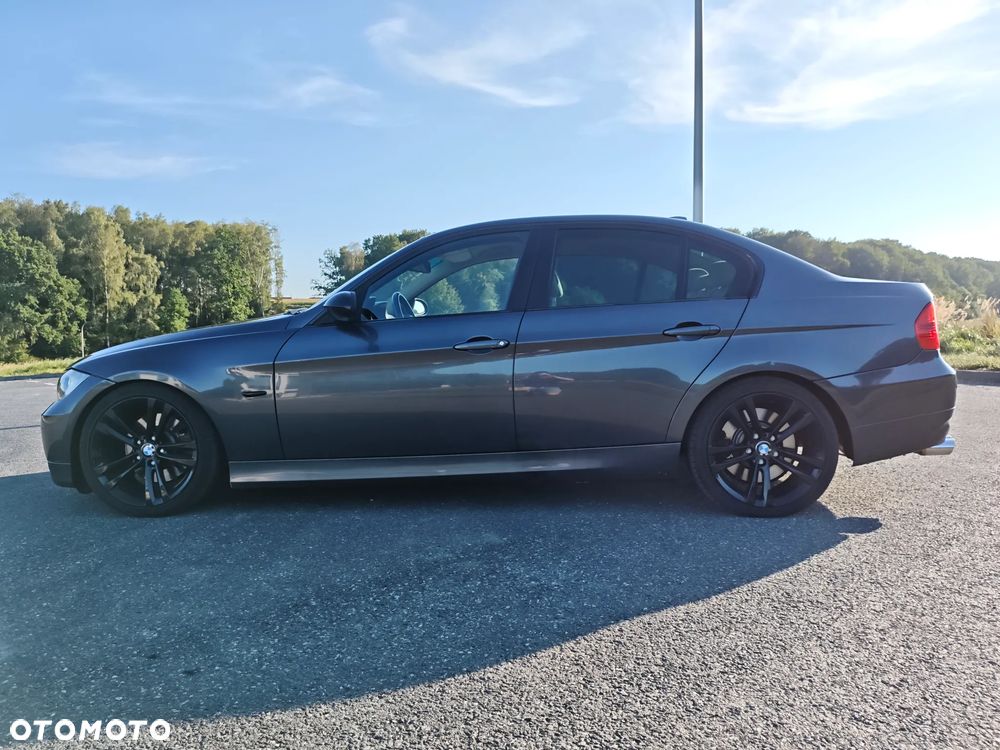 BMW Seria 3 330i - 10