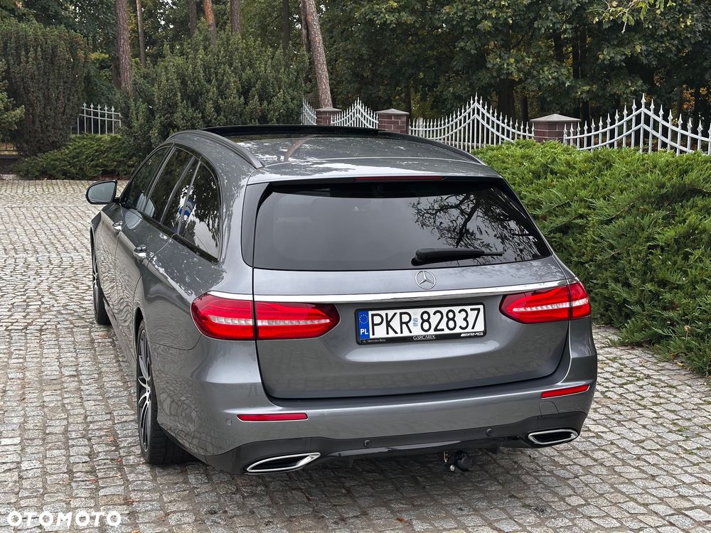 Mercedes-Benz Klasa E 220 d 4-Matic AMG - 12