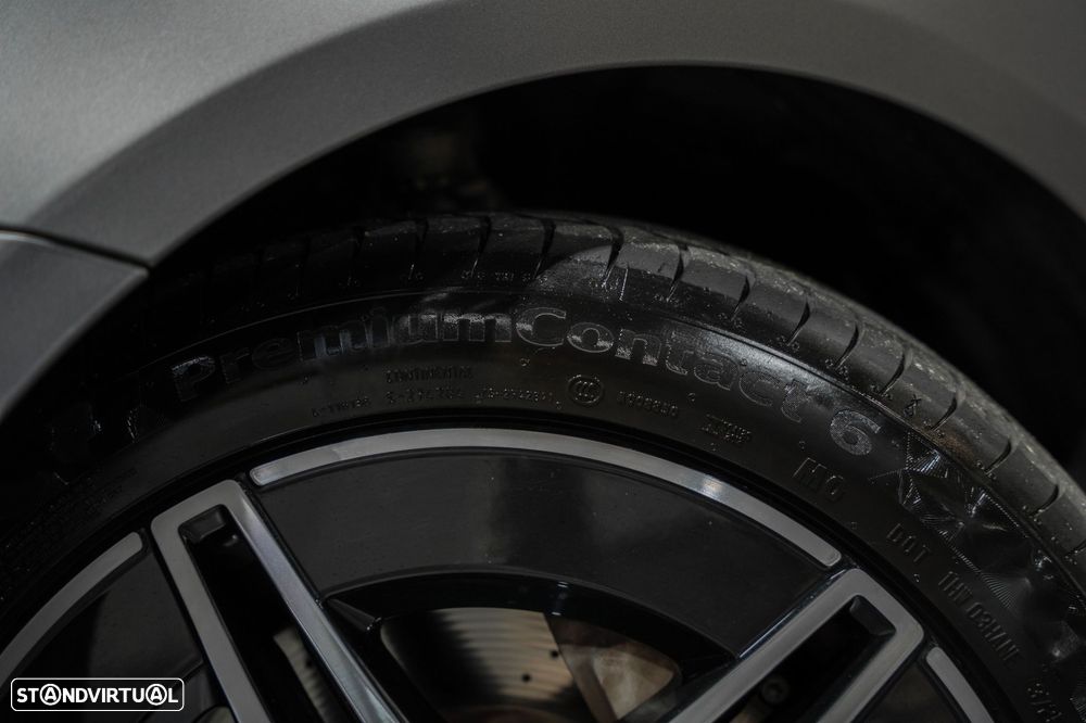 Mercedes-Benz C 300 e AMG Line - 9