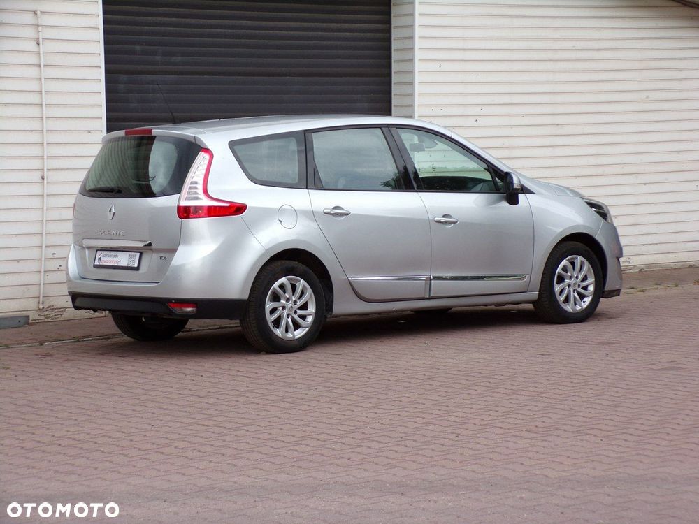 Renault Grand Scenic - 16