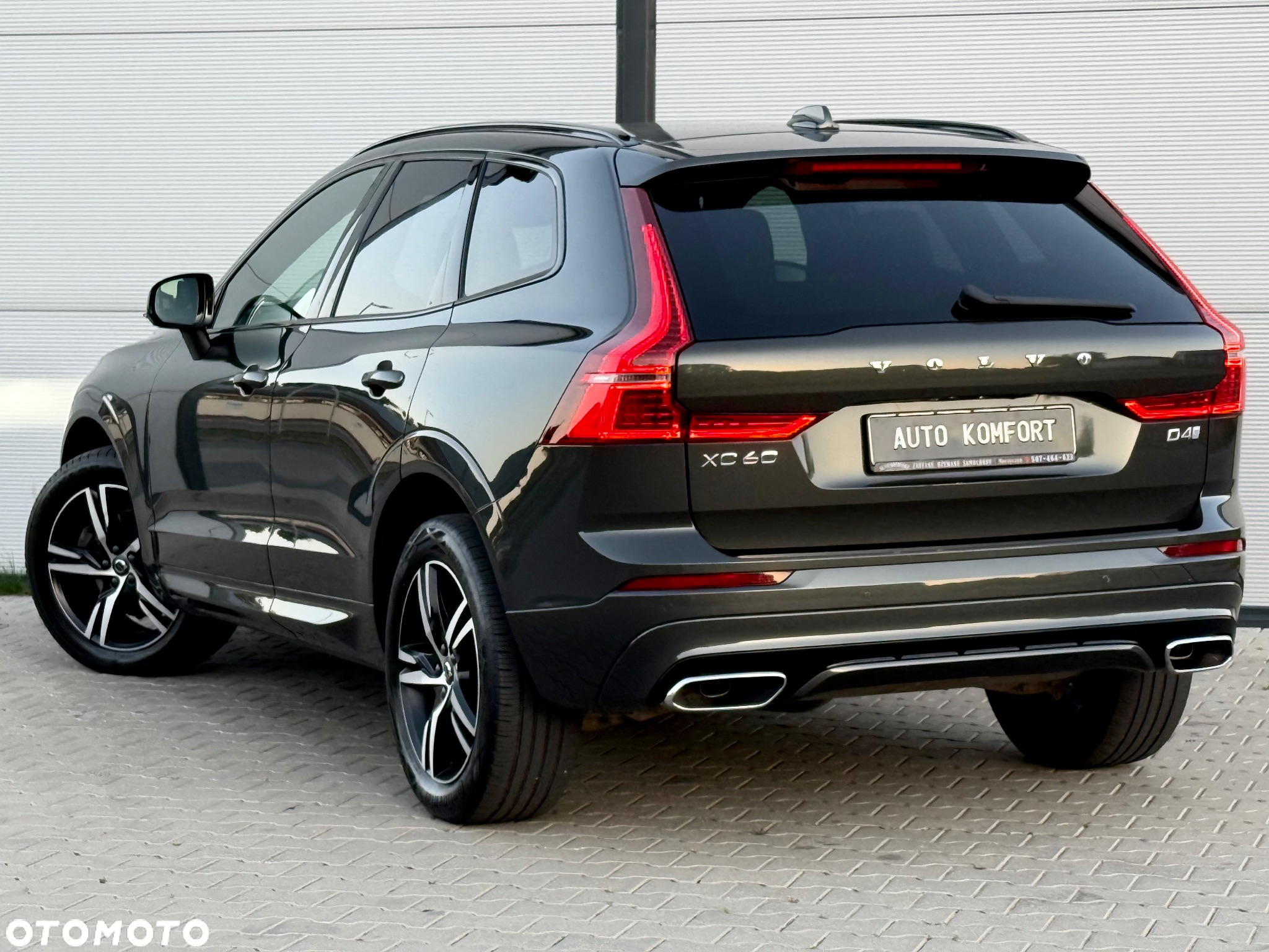 Volvo XC 60 D4 R-Design - 20