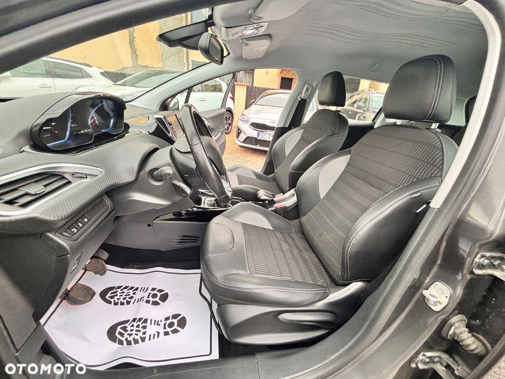 Peugeot 2008 1.6 VTi Allure - 16