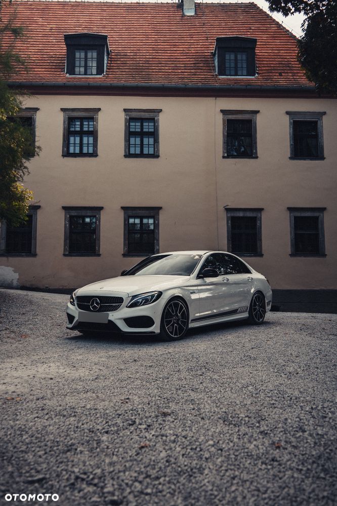 Mercedes-Benz Klasa C AMG 43 4Matic 9G-TRONIC - 1