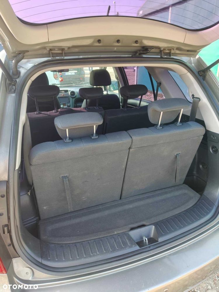 Kia Carens - 6