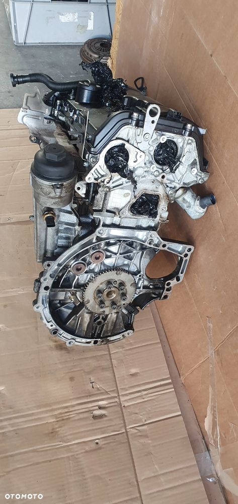 Silnik słupek blok silnika BMW I F20 1.6i N13B16A - 3