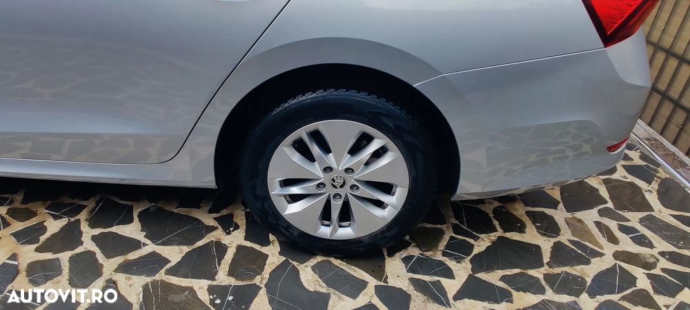 Skoda Octavia 2.0 TDI Ambition - 27