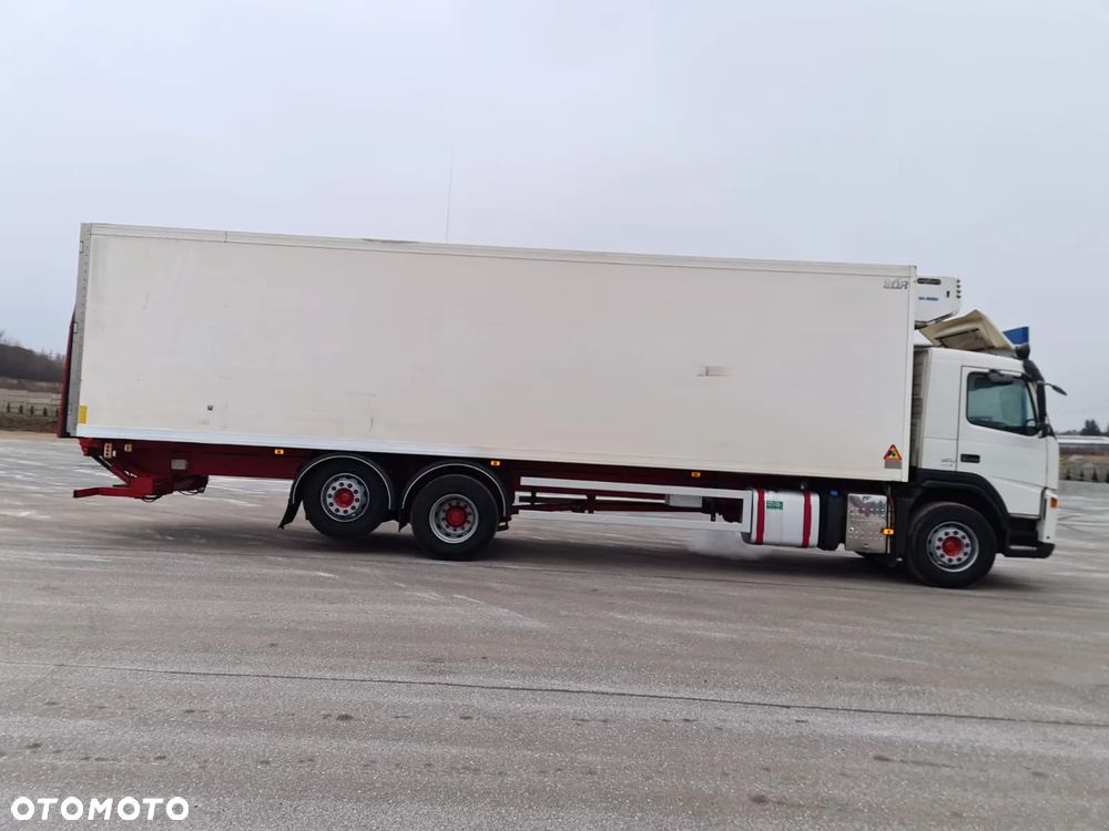 Volvo FM 410 KONTENER IZOTERMICZNY OTWIERANY BOK 18 PALET KABINA SYPIALNA - 18
