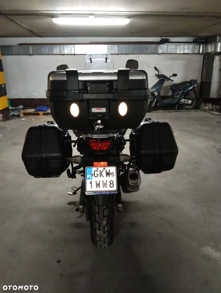 Suzuki V-STROM - 15